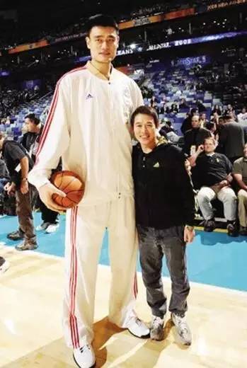 激烈的足球 激烈的足球