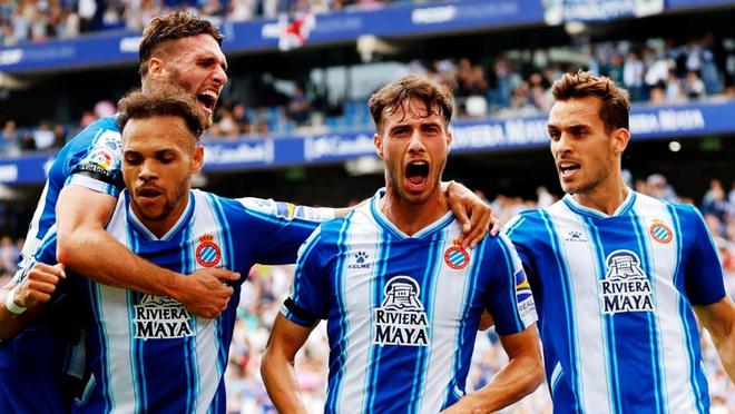 尤其是在内 尤其是在内