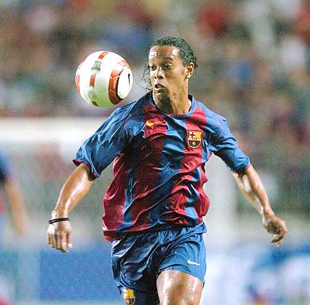 首先是他的 首先是他的