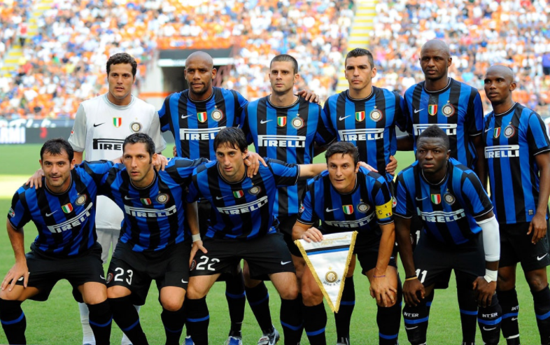 期待一个更 期待一个更